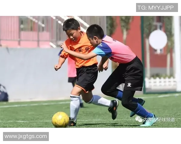 足球明星宝宝成长记:从球场到家庭的幸福瞬间与未来希望 足球明星宝宝成长记:从球场到家庭的幸福瞬间与未来希望